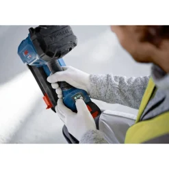 Sale Akkubetoninaulain Bosch Professional GNB 18V-38 18V 2x4,0Ah ProCore-akuilla + XL-Boxx Naulaimet