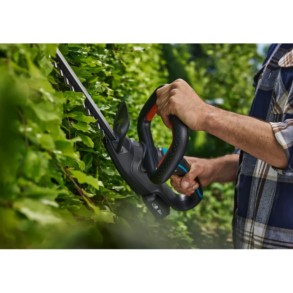Akkupensasleikkuri EasyCut 55/18V sis. akku Pensasleikkurit