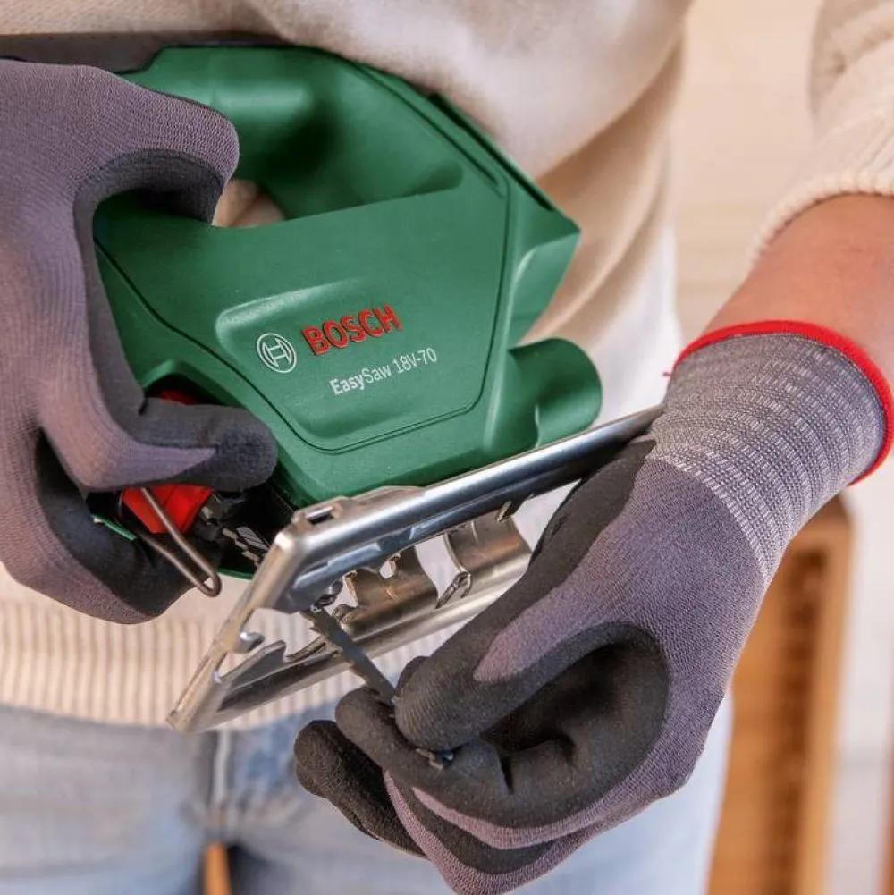 Akkupistosaha Bosch EasySaw 18-70 Solo 18V ilman akkua*Bosch Power Tools Sale