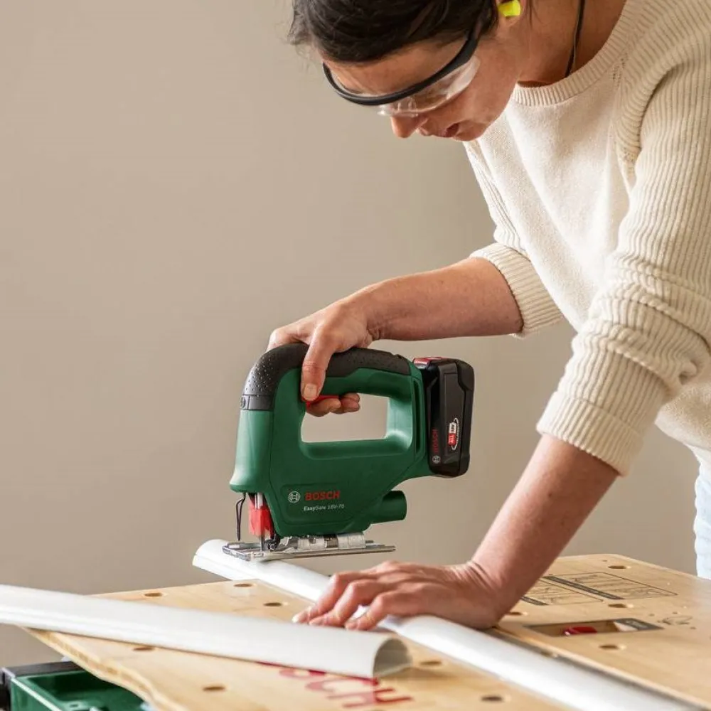 Akkupistosaha Bosch EasySaw 18-70 Solo 18V ilman akkua*Bosch Power Tools Sale