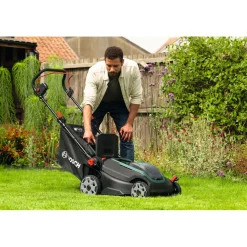 Discount Akkuruohonleikkuri Bosch Rotak 18V2-43 2x18V 2x4,0 Ah akuilla Akkuruohonleikkurit