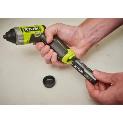 New Akkuruuvinväännin RSD4-120TA2 4V 2,0 Ah akulla Ruuvinvääntimet