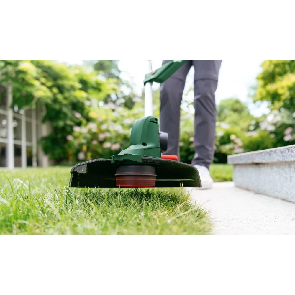 Akkutrimmeri Bosch UniversalGrassCut 18-260 18V 2x2,0 Ah akuilla*Bosch Power Tools Outlet