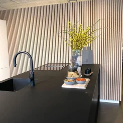 Akustiikkalevy rimapaneeli, 21x605x2400mm, vaalea tammi puuviilu*Aarni Outlet