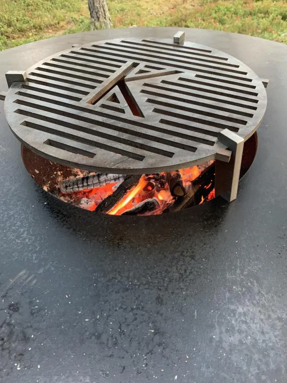 Sale Grilli Loimu Ø121x94 cm sis. grilliritilän Pihagrillit