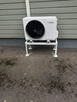 Ilmalämpöpumppu Bosch Climate 5100i-Set 25 HE, valkoinen*Bosch Home Comfort Clearance