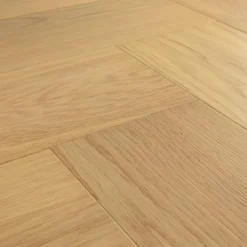 Hot Kalanruotoparketti Saltholm Natural Herringbone Oak, ekstramattalakattu Parketit