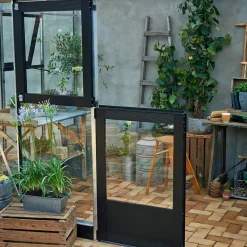 Kasvihuone Veranda 4,4m², antrasitmusta alumiinirunko, turvalasit, kennolevykatto*Juliana Clearance
