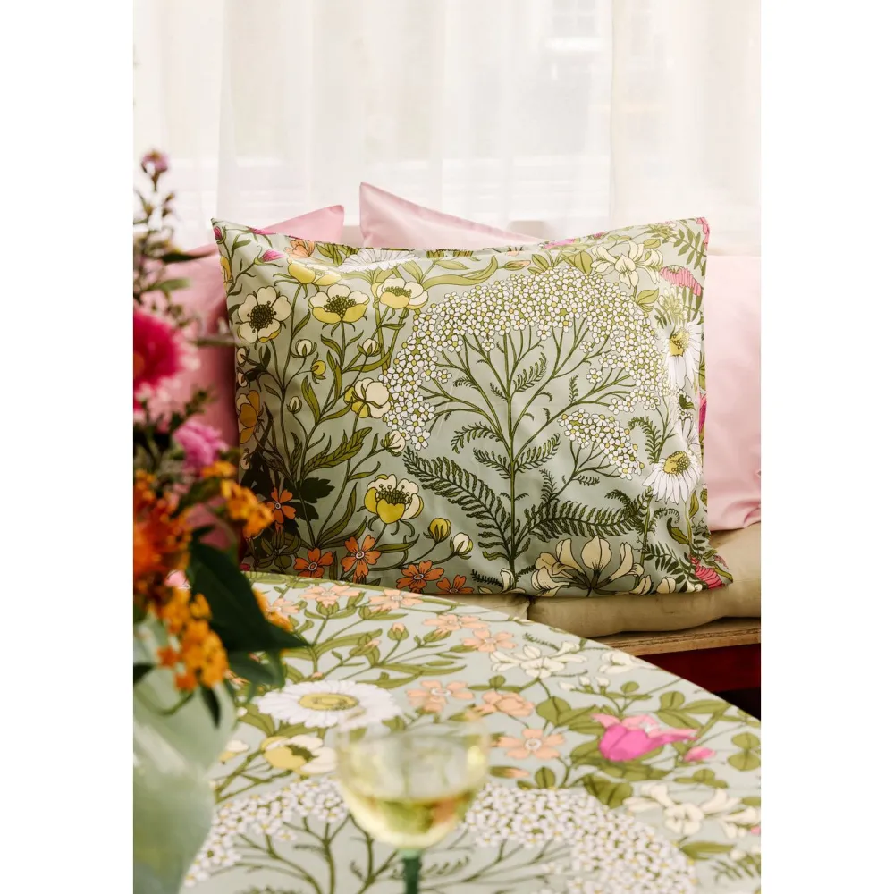 Koristetyynynpäällinen Ahomaa, 43x43cm, vihreä/pinkki*Vallila Hot