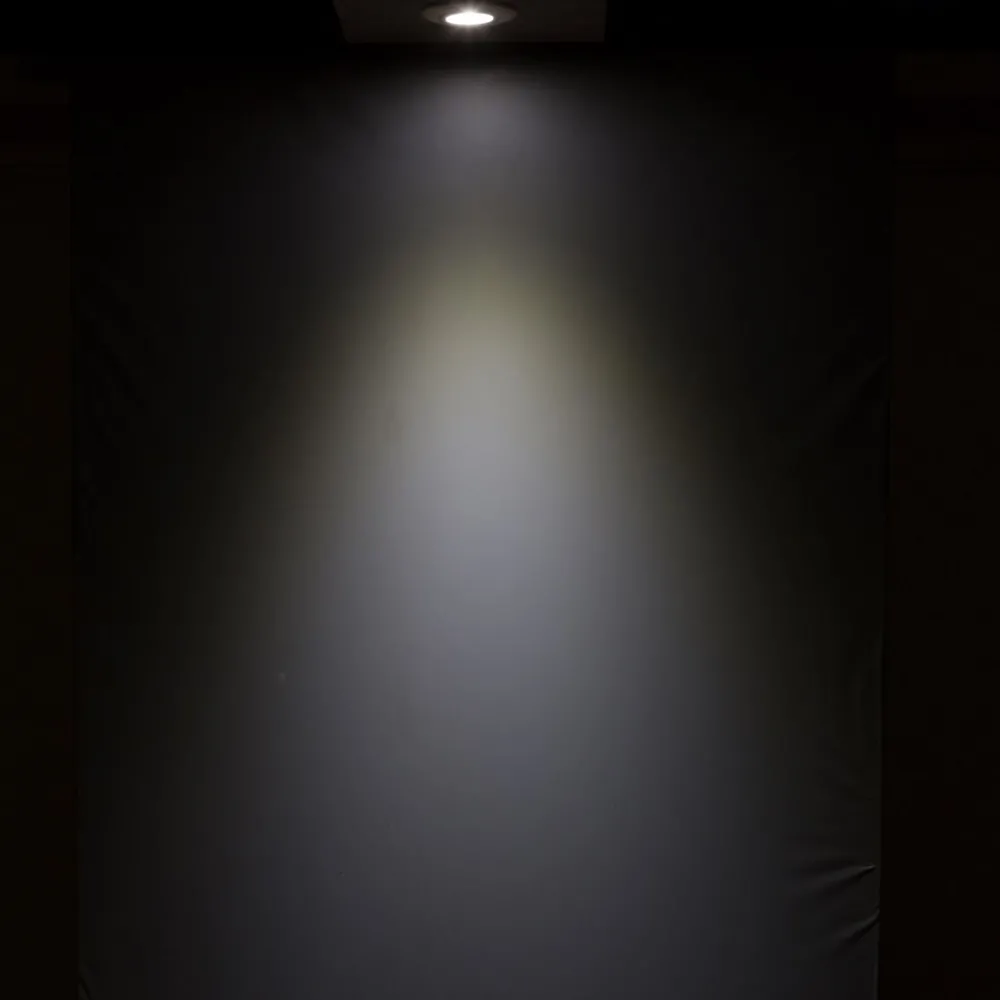 Discount LED-alasvalo Pallas, 6W, 450lm, IP44, 38°, himmennettävä, valkoinen, eri vaihtoehtoja Kattovalaisimet|Alasvalot