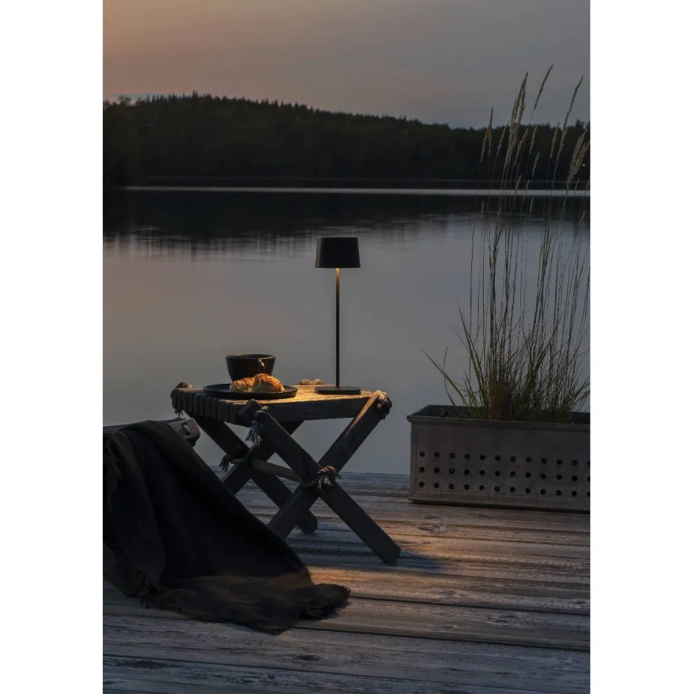 LED-pöytävalaisin Capri ladattava musta*Konstsmide Discount