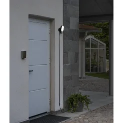 Outlet LED-tunnistinvalaisin Smartlight kameralla musta Älyvalaisimet Ulos