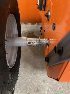 Lumilinko ST 227 sähköstartilla ajovaloilla*Husqvarna Hot