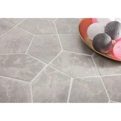 Luonnonkivilaatta Pentagon Light Grey, 150x100mm*Qualitystone Best