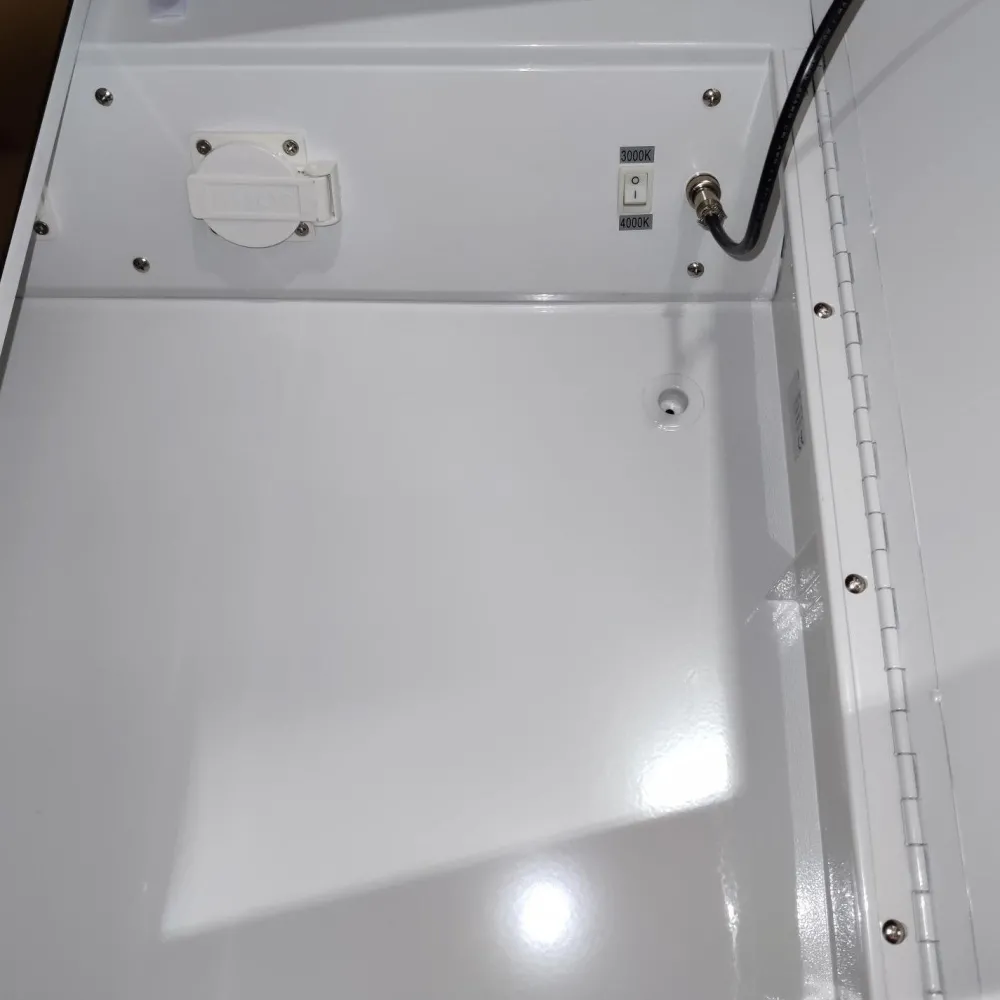 Best Peilikaappi LED-valolla Empoli, 60x60 cm, 28 W, pistorasioilla, valkoinen Peilikaapit
