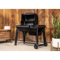 Pellettigrilli Woodridge, musta*Traeger
