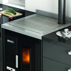 Clearance Pellettihella Nina 7.2kW, musta Pellettitakat