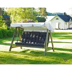 Pihakeinu Dalom, 3-istuttava*Hillerstorp Hot