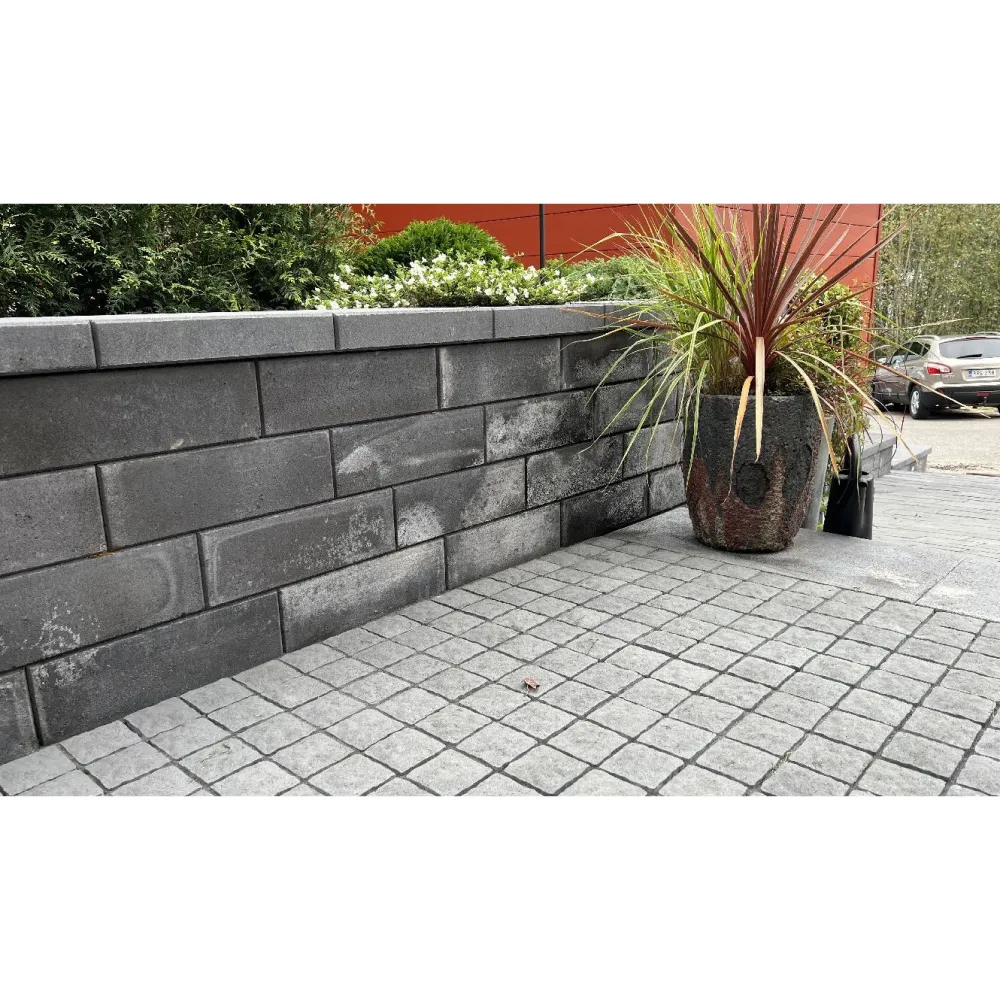 Outlet Pihakivi Artik-noppa, 92x92x80mm, profiloitu, musta Noppakivet Ja Nupukivet