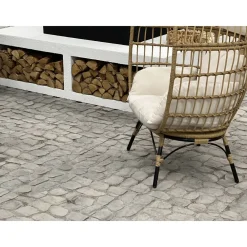 Discount Pihakivi Louhikivi 400x200x80 mm profiloitu musta Betonikivet