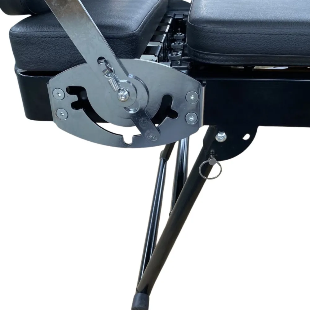 Pilateslaite AOT Reformer R2 musta*AOT Art of Training Hot