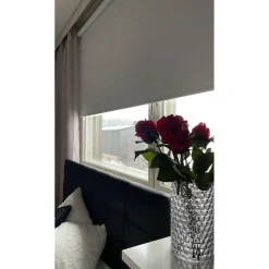 Pimentävä rullaverho XL valkoinen pituus 250 cm eri leveyksiä*Ihanin Outlet