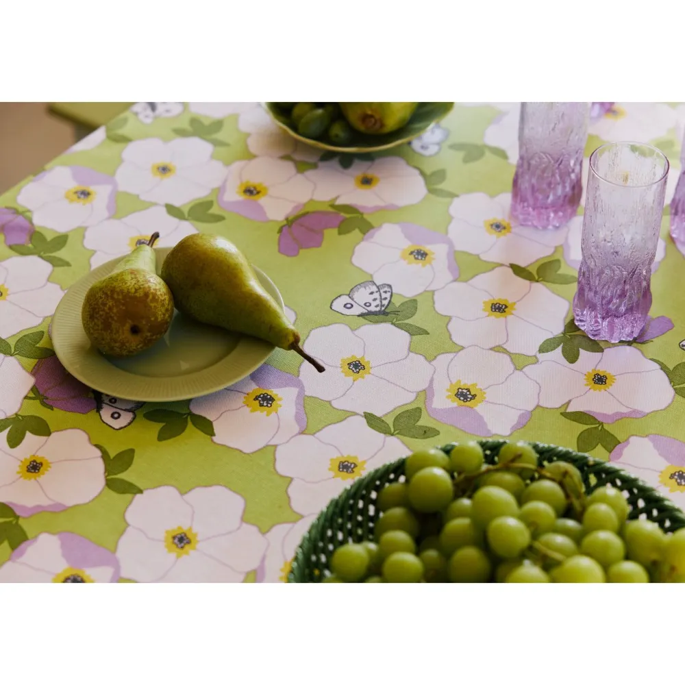 Pöytäliina Ruusa, 145x250cm, vaaleanvihreä/vaaleanlila*Finlayson Discount
