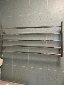 Pyyhekuivain Dry sähkölämmitteinen 1000x489 syvyys 112 mm Pyyhekuivaimet Sähkö