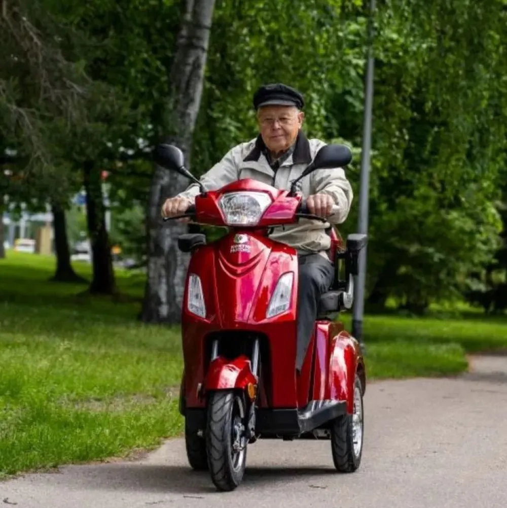 Discount Senioriskootteri Kontio SilverFox 2.0 metallinpunainen Kulkuneuvot