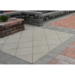 Sileä betonilaatta 490x490x60mm musta*Rudus Clearance