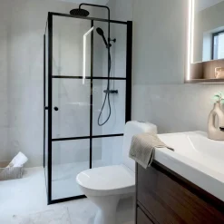 Best Suihkunurkka Tiana Black, 900x900x1900mm, kaksi ovea, kirkas lasi, musta profiili Suihkukulmat