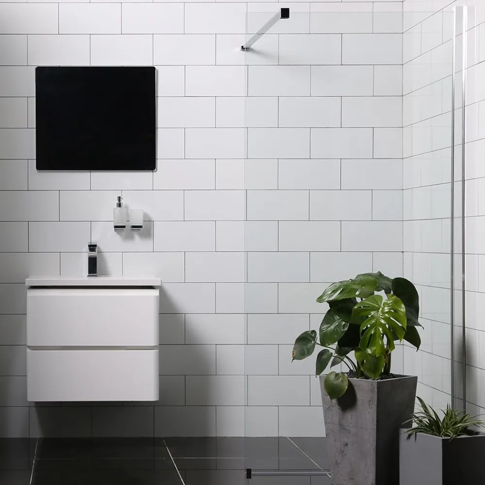 Suihkuseinä Mångsidig P/P suora, eri vaihtoehtoja*Bathlife Clearance