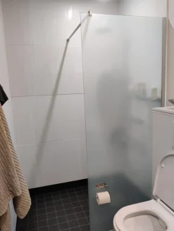 Best Suihkuseinä Igloo Pro huurrelasi eri kokoja Suihkuseinät