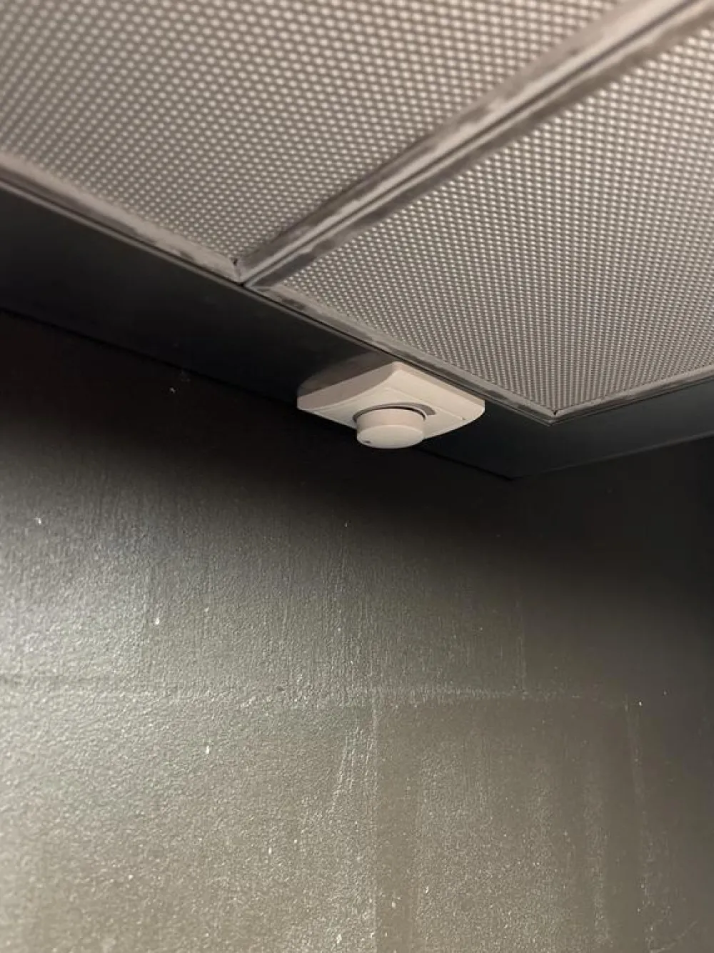 Tyristorisäädin 1,8 A*Airsec Outlet
