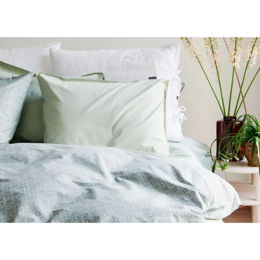 Tyynyliina Hotel Style Percale 55x65cm eri värejä*Familon New