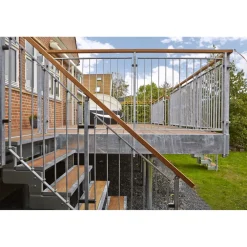 Ulkoportaat Gardentop puisille askelmille yhdellä kaiteella eri kokoja*Dolle Hot