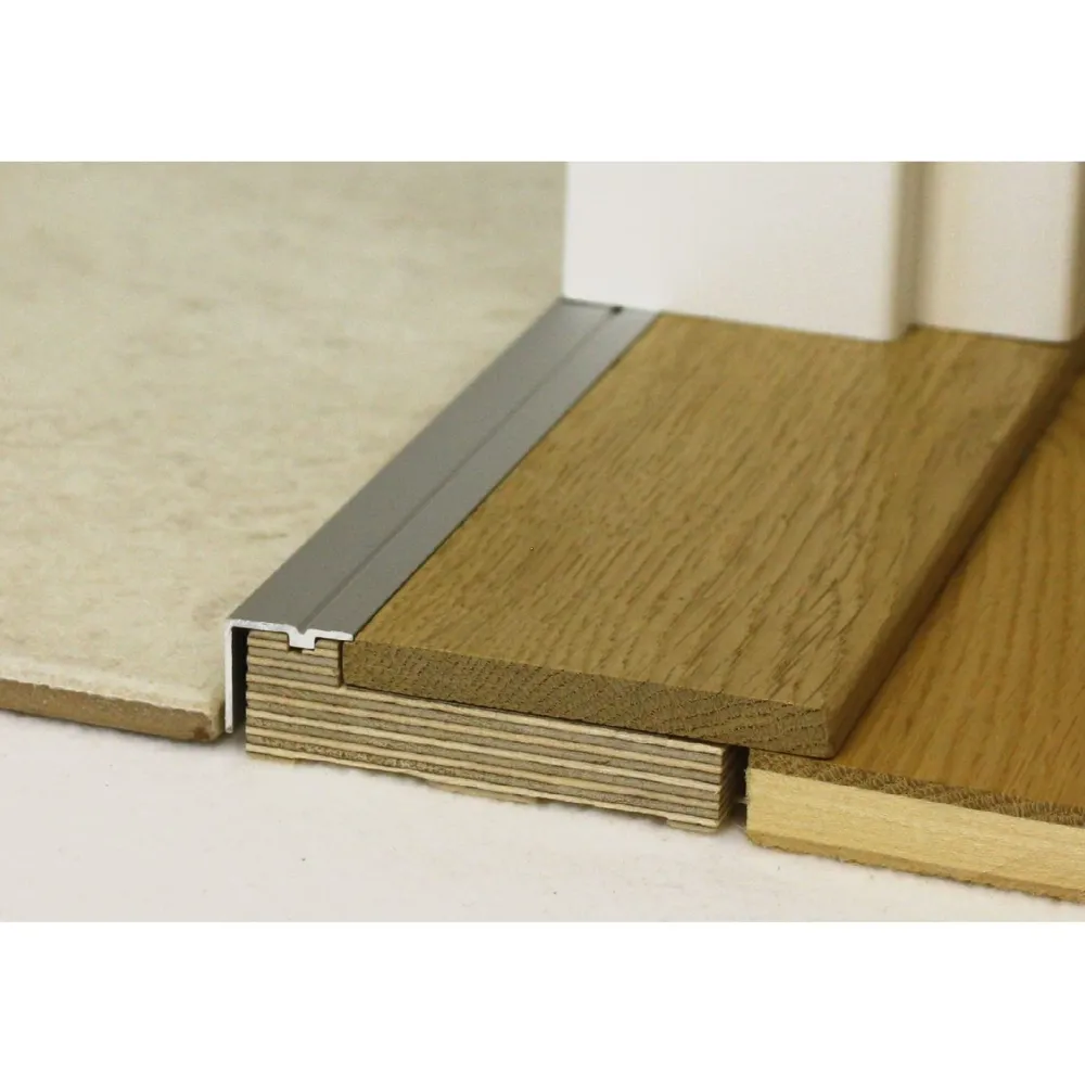 Vedeneristekynnys Pro, 22x92x1010mm M10, tammilakattu, eri kyntekorkoja*Panelia Woods Sale