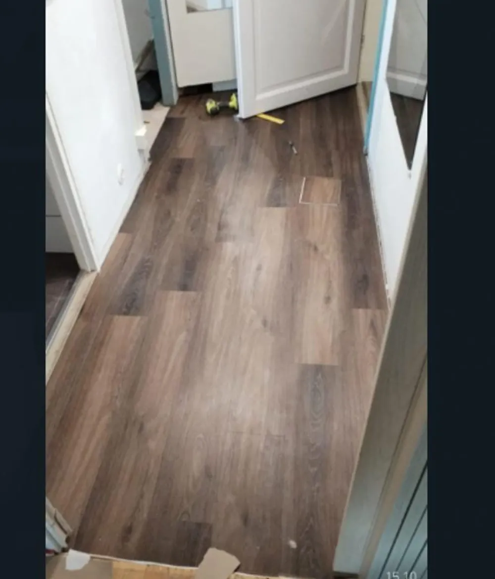 New Vinyylilattia Winclic 5006 Tammi Ebony 1220x180x4,5 mm Vinyylilattiat